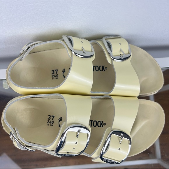 Birkenstock Women’s Milano High Shine Big Buckle Sandals - Picture 4 of 11